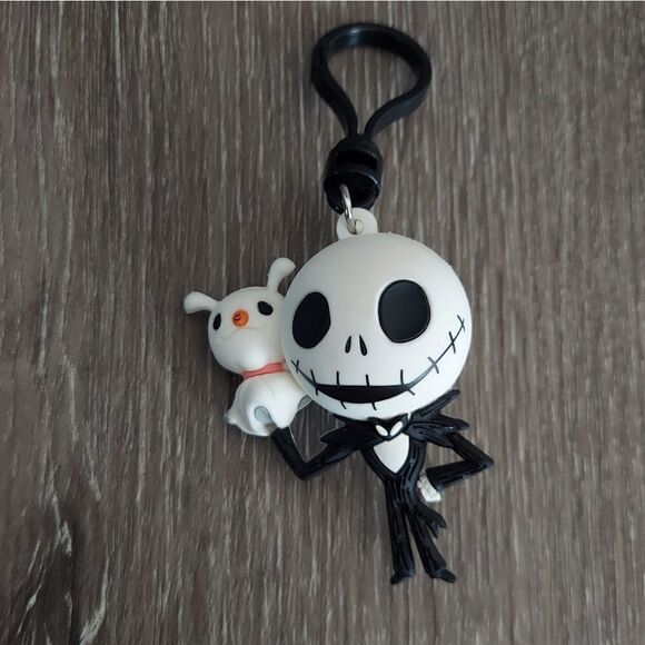 The Nightmare Before Christmas Jack Skellington Holding Zero The Dog Keychain - Picture 1 of 3